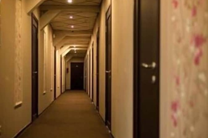 Ballroom/Hall 73 of 77