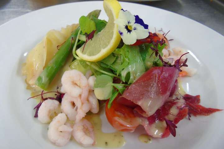 Dining 46 of 61