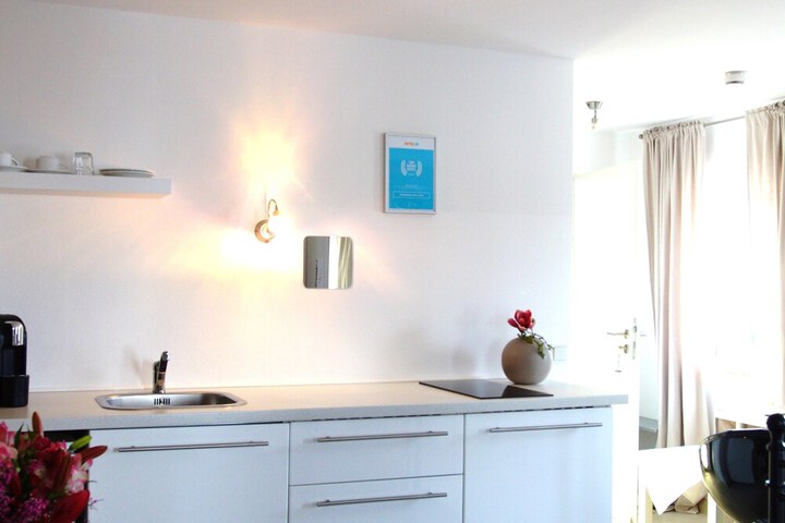 Room 15 of 34