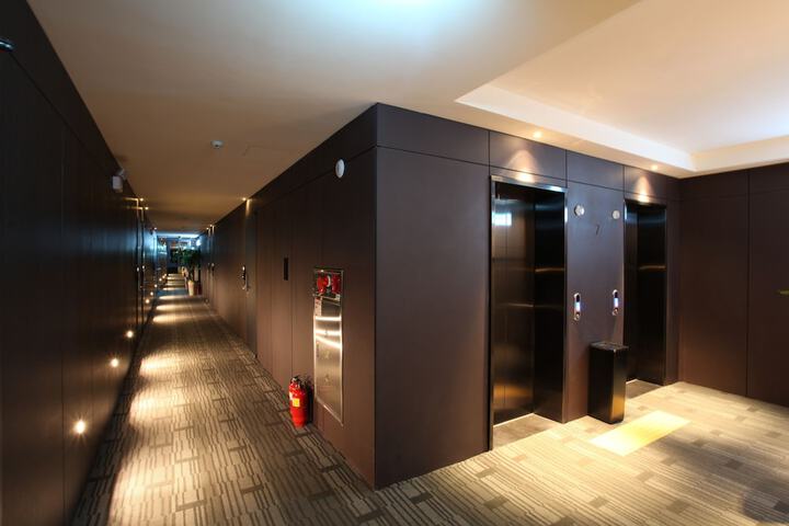 Ballroom/Hall 50 of 51