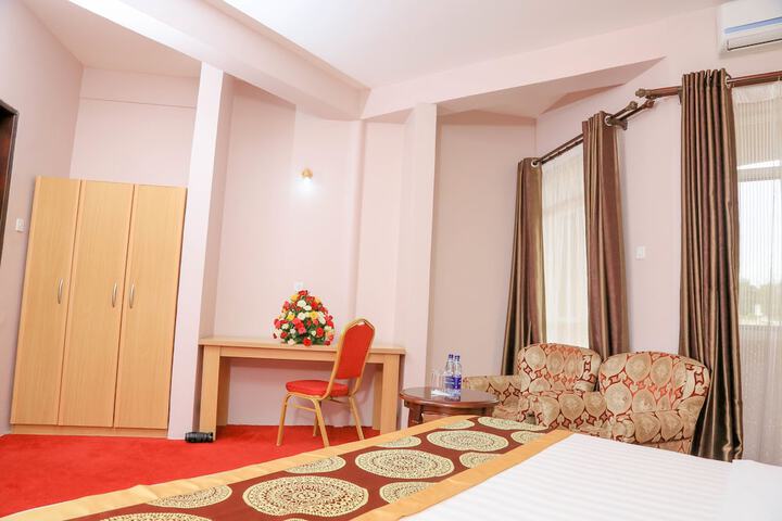 Room 13 of 51