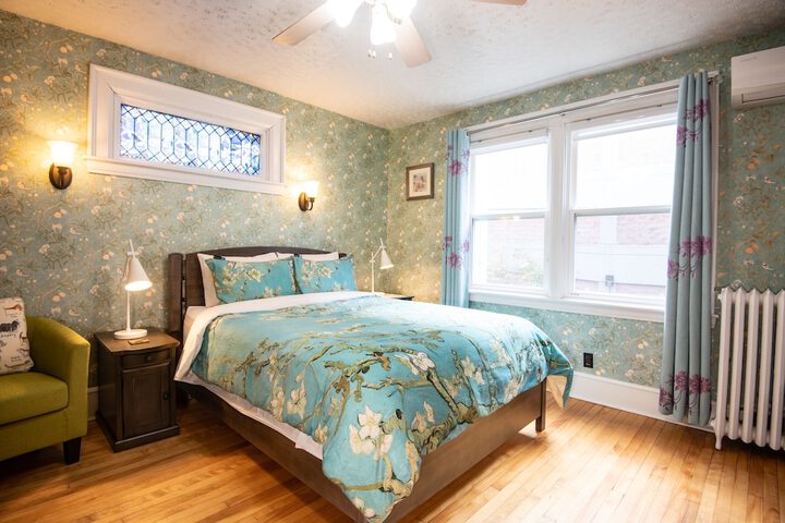 Room 25 of 71
