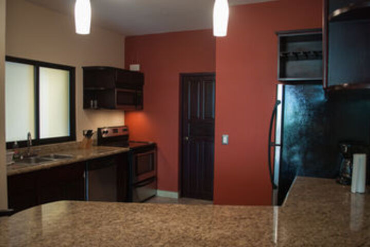 Room 15 of 32
