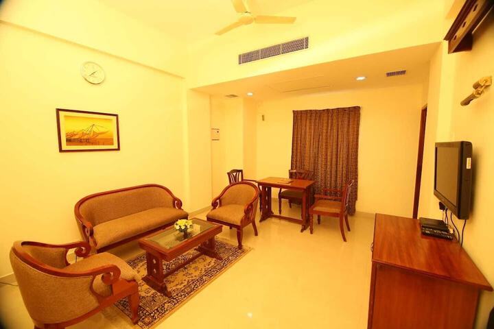 Room 13 of 30