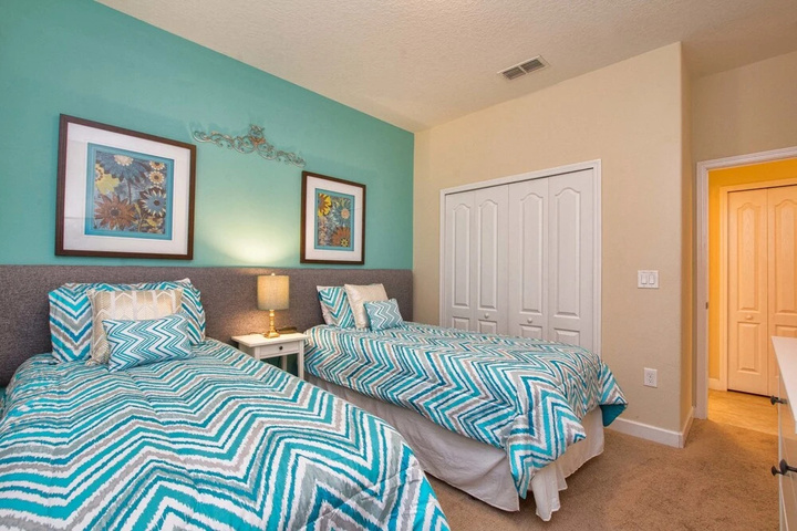 Room 5 of 22