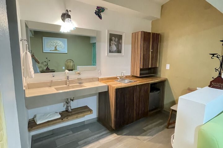 Room 15 of 47