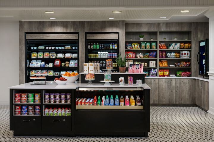 Snack bar