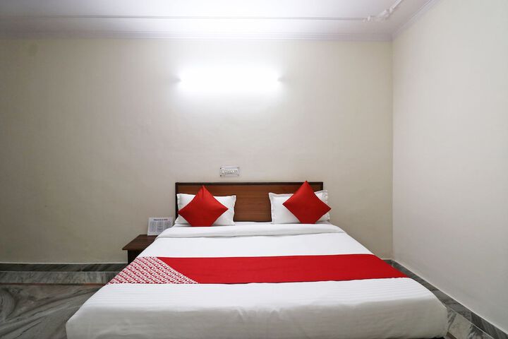 Room 12 of 13