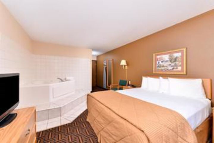 Room 34 of 53