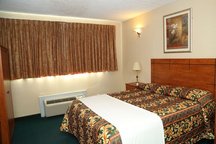 Room 5 of 37