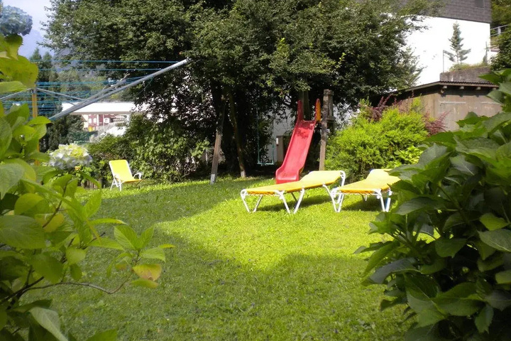 General 6 of 11