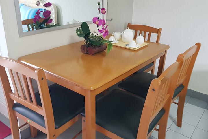 Room 12 of 25