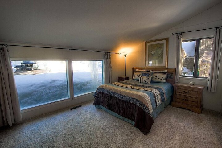 Room 5 of 30