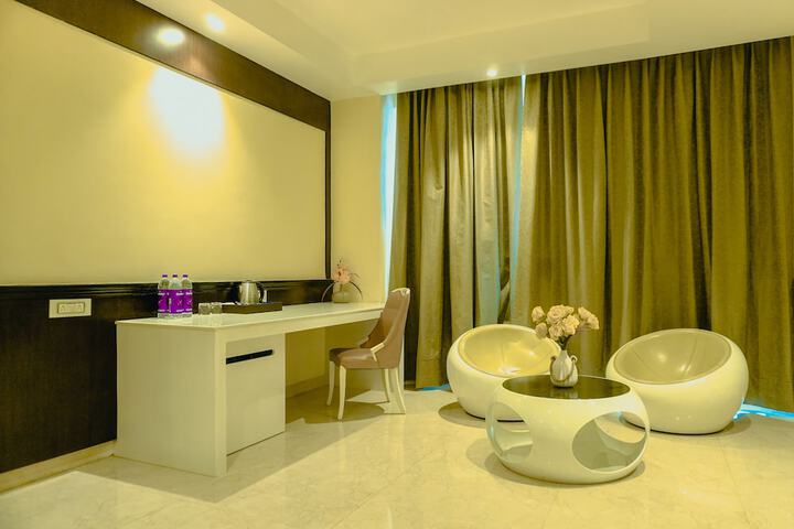 Room 3 of 22