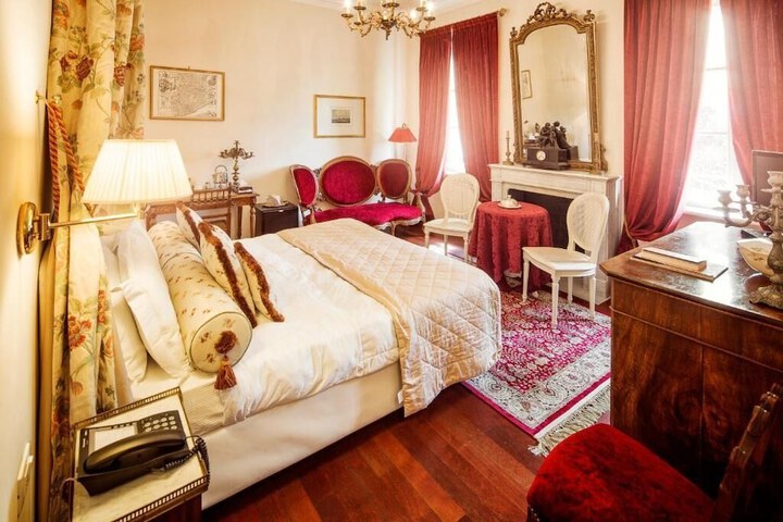 Room 8 of 55