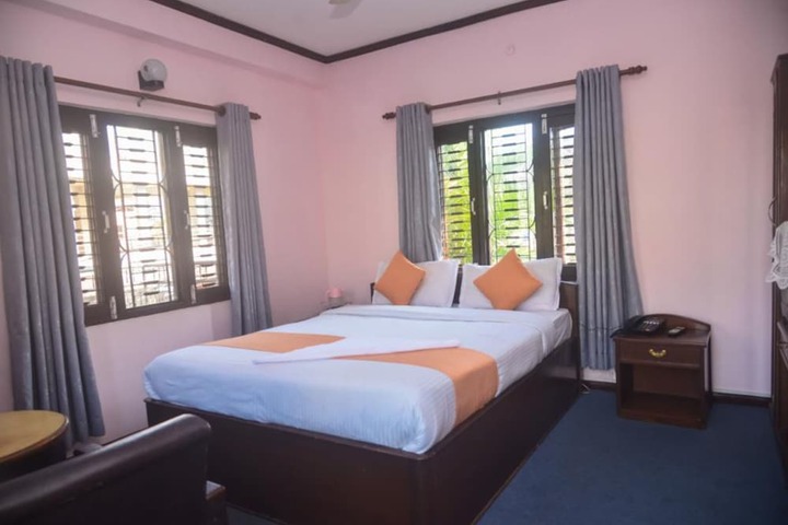 Room 17 of 31