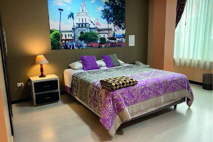 Room 2 of 6