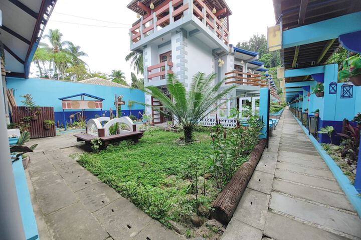 Hotel Exterior 83 of 86
