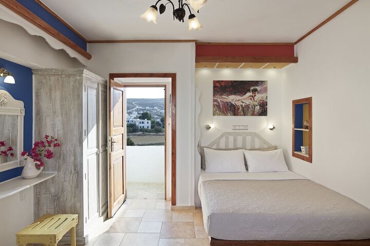 Room 4 of 49