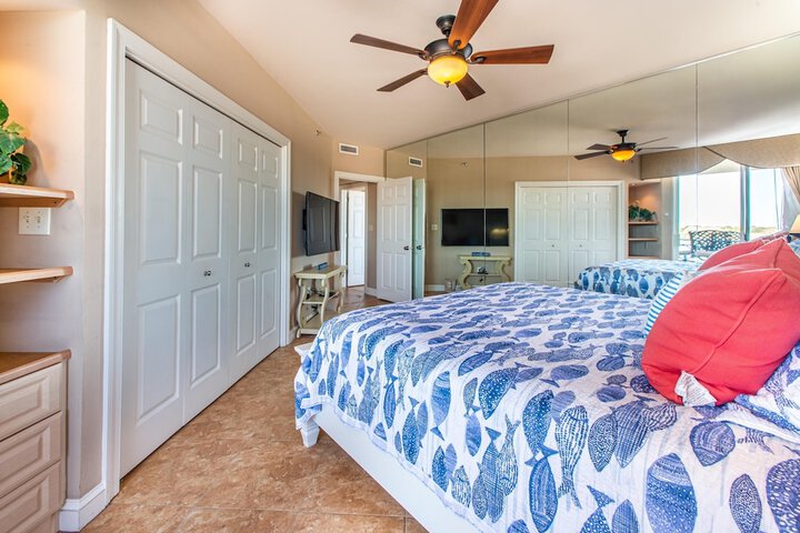 Room 3 of 52