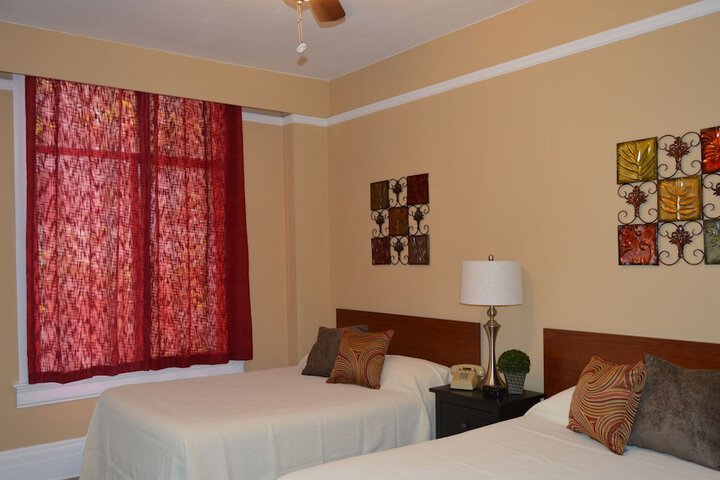 Room 4 of 35