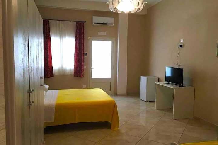 Room 2 of 23