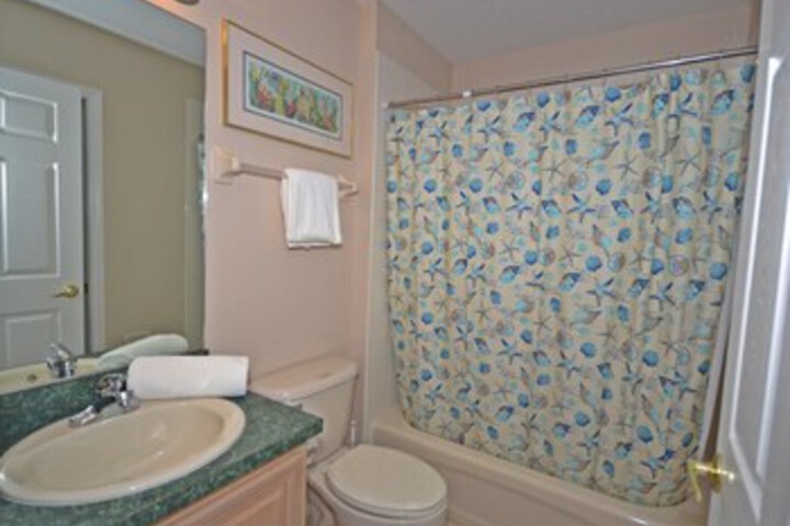 Room 8 of 60