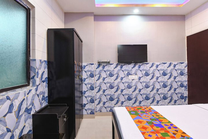 Room 14 of 38