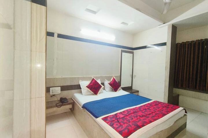 Room 3 of 15
