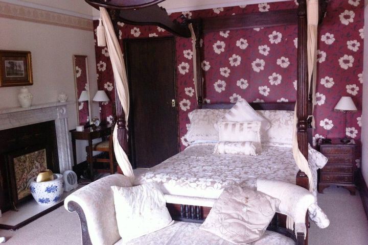 Room 33 of 67
