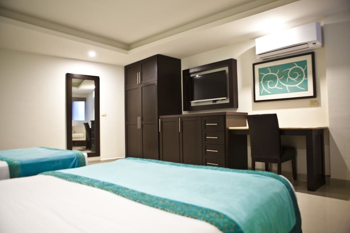 Room 4 of 55