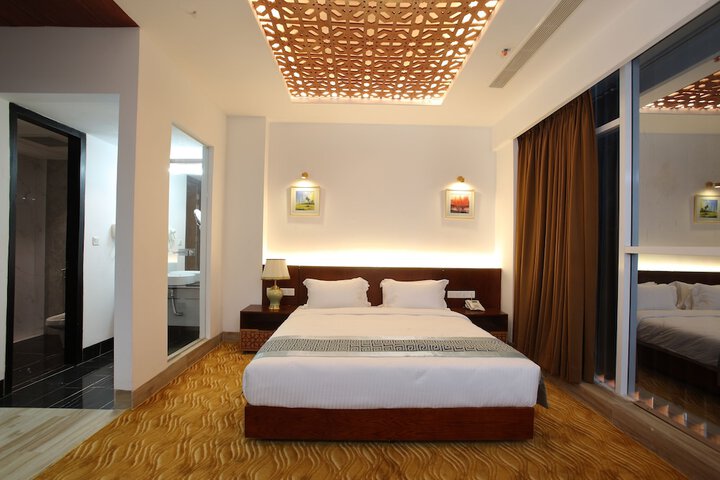 Room 8 of 89