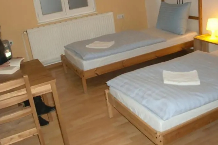 guest_rooms