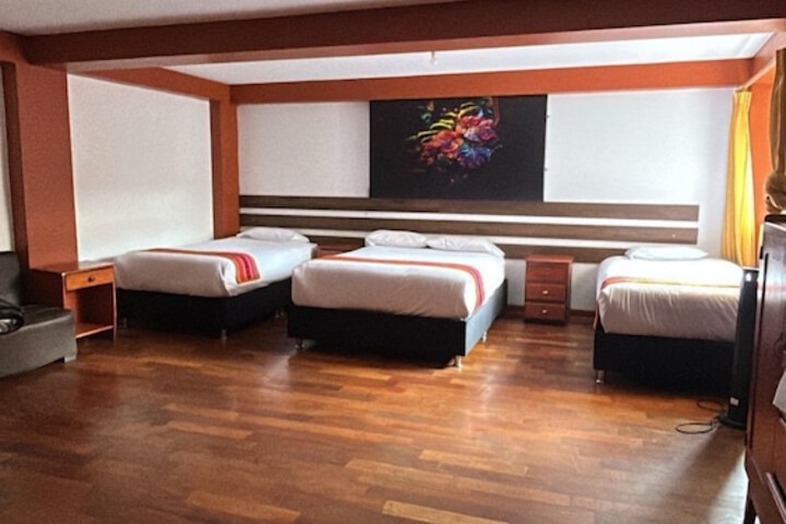 Room 7 of 15