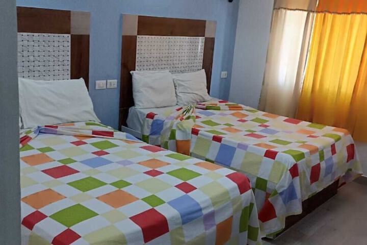 Room 29 of 76