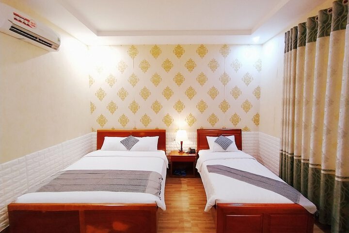 Room 28 of 70