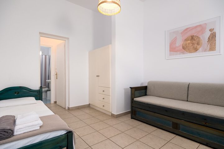 Room 60 of 164