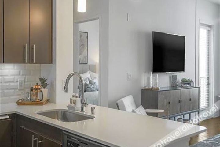 Exterior of Downtown Luxury Condo Hotel