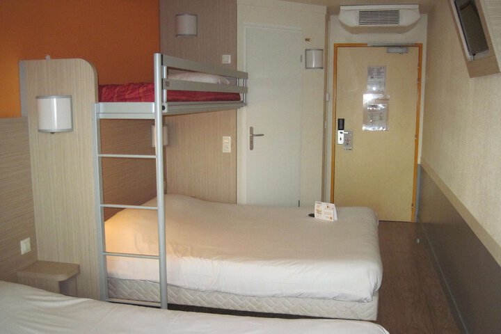Room 20 of 44