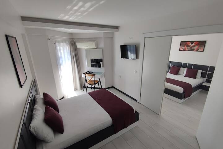 Room 7 of 65