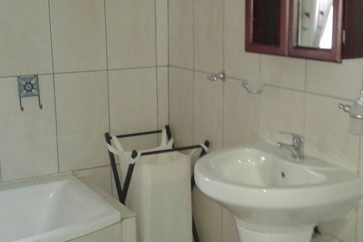 Room 11 of 20