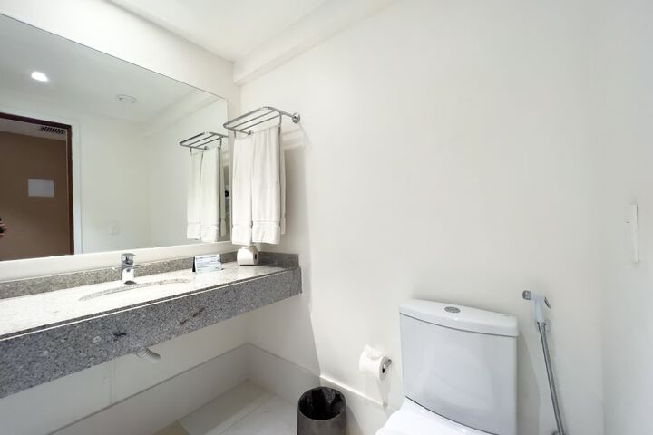 Clean Restrooms