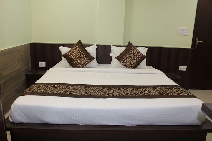 Room 25 of 27