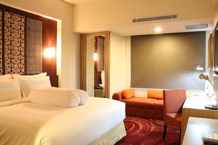 Room 5 of 27