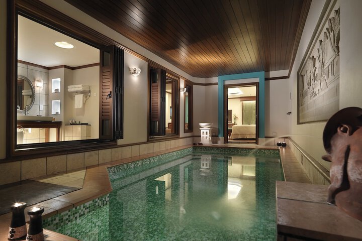 Pool 43 of 90