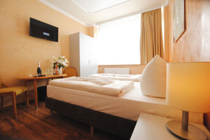 Room 60 of 81
