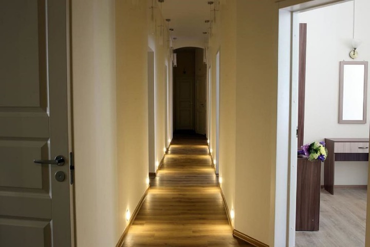 Ballroom/Hall 62 of 63