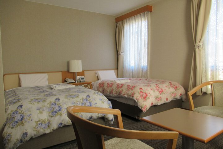 Room 9 of 64