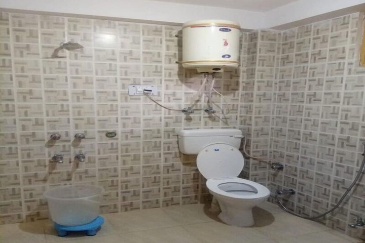 Room 11 of 14