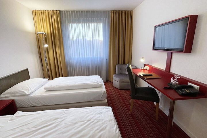 Room 49 of 89